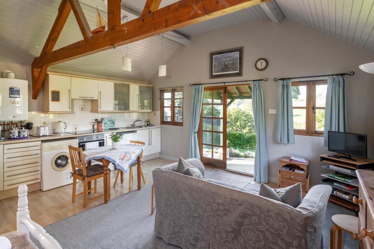 Beautiful Cottage With Stunning Views In Box Box  Eksteriør billede
