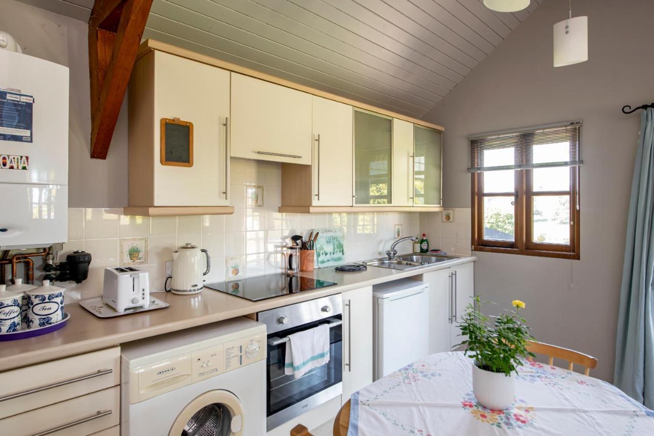 Beautiful Cottage With Stunning Views In Box Box  Eksteriør billede